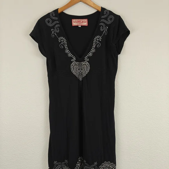 Johnny Was JWLA Floral Embroidered T-shirt Dress in Black Y2K Size Medium - Picture 5 of 15